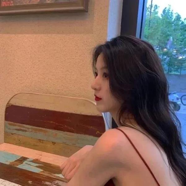 欲女依娃